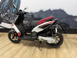 2014 APRILIA SR MT 50 WHITE