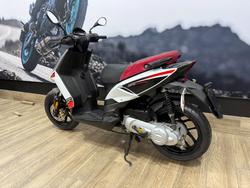 2014 APRILIA SR MT 50 WHITE