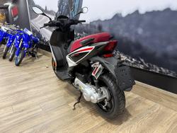 2014 APRILIA SR MT 50 WHITE