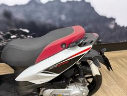 2014 APRILIA SR MT 50 WHITE