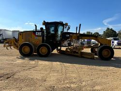 2018 Caterpillar 12M