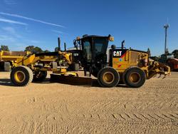 2018 Caterpillar 12M