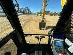 2018 Komatsu
Pc360 Lc-11