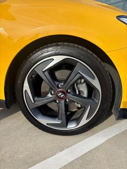 2019 Hyundai
Veloster Turbo Premium