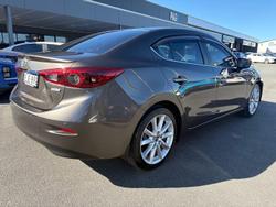 2017 Mazda
3 SP25 GT