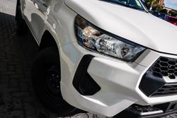 2024 Toyota
Hilux Workmate