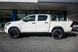 2024 Toyota
Hilux Workmate