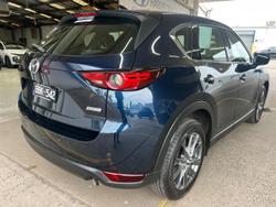 2019 Mazda
CX-5 Akera