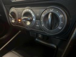 2016 Mazda
3 Neo