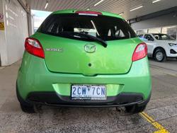 2011 Mazda
2 Neo