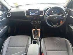 2024 Hyundai
Venue Active