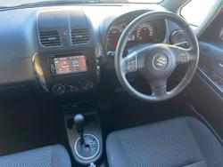 2014 Suzuki
SX4 Crossover Navigator