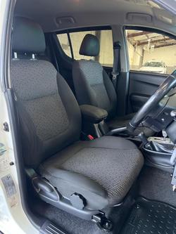 2014 Mitsubishi
Triton GLX-R