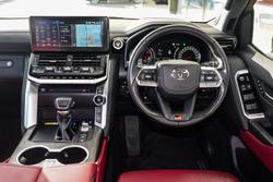 2022 Toyota
Landcruiser GR Sport