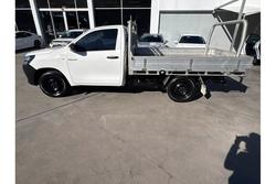 2017 Toyota
Hilux Workmate