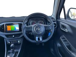 2021 MG MG3