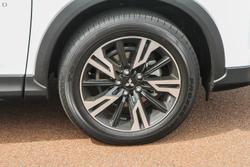 2024 Mitsubishi
                Eclipse Cross ES