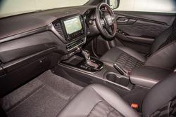 2025 Isuzu
D-MAX X-TERRAIN