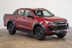 2025 Isuzu
D-MAX X-TERRAIN