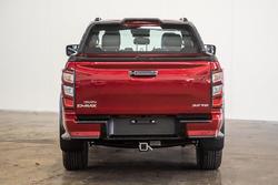 2025 Isuzu
D-MAX X-TERRAIN