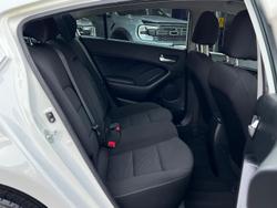 2017 Kia
Cerato S