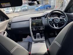 2024 Jaguar
E-PACE P250 R-Dynamic SE