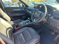 2023 Mazda
CX-5 D35 Akera
