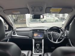 2021 LDV
                T60 LUXE