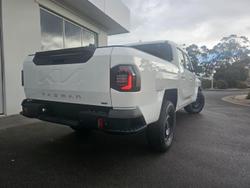 2025 Kia
Tasman S