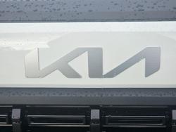 2025 Kia
Tasman S