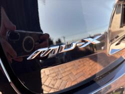 2025 Isuzu
MU-X LS-M