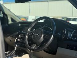 2019 KIA
CARNIVAL SLi
