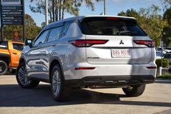 2024 Mitsubishi Outlander ES ZM MY24 White Diamond