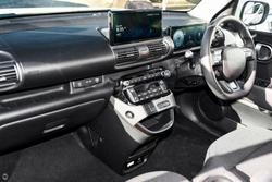 2025 Hyundai
INSTER