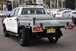 2021 Toyota
                Hilux SR