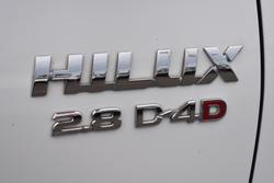 2021 Toyota
Hilux SR
