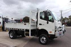 2022 Hino 817 4X4 Tipper 4x4 WHITE