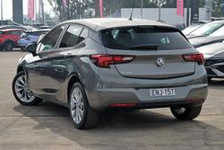 2018 Holden
Astra R