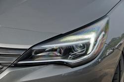 2018 Holden
Astra R