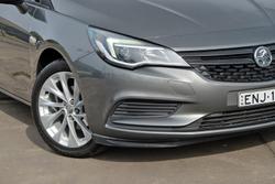 2018 Holden
Astra R