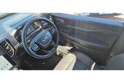 2023 Ford
                Everest Ambiente