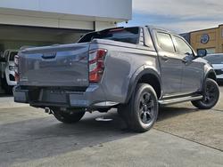2025 Isuzu
D-MAX