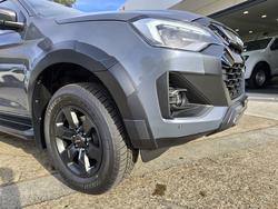 2025 Isuzu
D-MAX