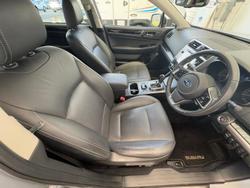 2017 Subaru
Outback 2.5i Premium