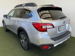 2017 Subaru
Outback 2.5i Premium