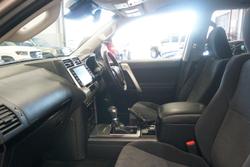 2022 Toyota
Landcruiser Prado GXL