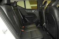 2023 Volvo
XC40 Ultimate B5 Dark
