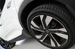 2023 Volvo
XC40 Ultimate B5 Dark