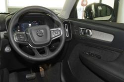 2023 Volvo
                XC40 Ultimate B5 Dark
