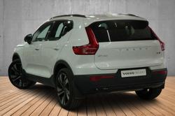 2023 Volvo
XC40 Ultimate B5 Dark